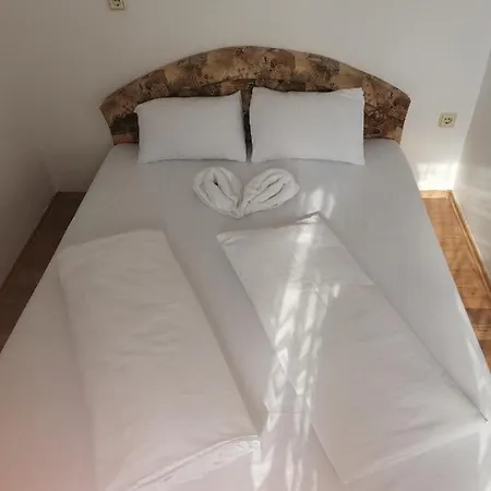 Diplomatik Hotel